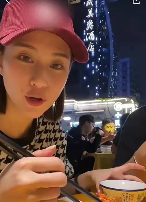 中秋娱乐圈吃瓜爆料,明星大揭秘,吃瓜爆料一网打尽!